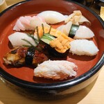 Sushi Hayata - 別の日の上にぎり(赤だし付き)2,750円。鉄火巻を単品でお願いしたので、巻物の替わりにカニを握っていただきました♪相変わらずいいネタ✨