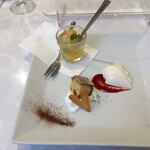 トラットリア チェーロ - デザート、ゼリーはスイカのゼリー