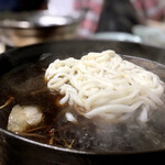 すき焼･鍋物 なべや - 牛肉鉄鍋の残り汁にはうどん