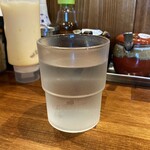 横浜家系ラーメン 三郷家 - 水。