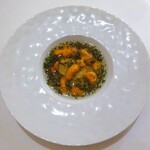 レストラン・モリエール - Menu Terroir：前菜（積丹産ウニと秋田産ジュンサイのゼリー寄せ）