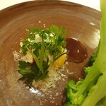 レストラン・モリエール - Menu Terroir：季節野菜（美瑛産ブロッコリー（パルミジャーノレジャーノ・卵黄・イタリアンパセリなどハーブとシェリービネガー））