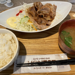 ダイニングバー オネスト_0