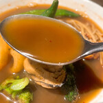 カリーサボイ - 【2022年08月】牡蠣のカリー1480円、ライス中200ｇ、辛さ４（辛め）、スープアップ。サラサラスープは旨味もスパイス感も豊かな味わい。
