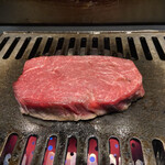 北海道焼肉 北うし - 北海道和牛フィレステーキサンド