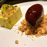 北海道焼肉 北うし - ピスタチオのティラミス、ブルーベリーのジェラート