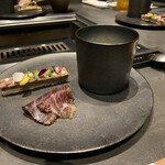 北海道焼肉 北うし - 自家製生ハムセシーナ、知床和牛テール肉のリエット
