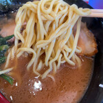 ラーメン 杉田家 - 麺(酒井製麺)