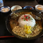 旧ヤム邸 - 2022/8/21 3種カレー