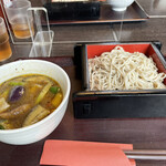 Soba Dainingu Choujuan - ほろほろスペアリブ＆ごろごろ夏野菜の和風スープカレーつけ蕎麦