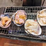 浜焼き海鮮居酒屋 大庄水産 - 大アサリと北寄貝