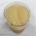 和菓子処 大角玉屋 - 白桃水ようかん　上蓋を開けたところ