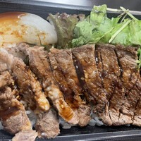 肉匠 牛虎 西中島店 - リブロース肉重