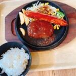 ジューシーパパ - ハンバーグ&フランクフルト　1,050円