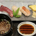 日本料理 ぎん - 食事-握り寿司三貫盛り合わせ