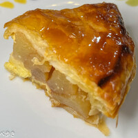 ポム・ダダン - 