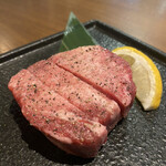 Tokachi Ha-Bu Gyuu Yakiniku Mommon - 