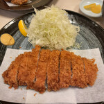 Katsuretsu Tei - 黒豚特選ロースかつ定食2,350円