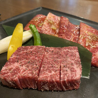 十勝ハーブ牛焼肉 MONMOM - 