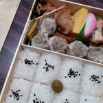 崎陽軒 - シウマイ弁当 860円、マグロの漬け焼きがサケの塩焼きに変更となりました