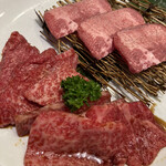 Yakiniku En - 焼肉Bランチ　牛タンと赤身（ロース、カルビ）増量セット！！2500円