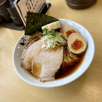 麺屋 しん蔵 - 田舎の醤油 800円　味玉 100円