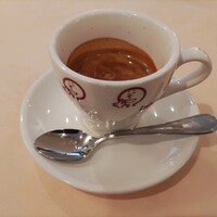 エリオ・ロカンダ・イタリアーナ - エスプレッソ