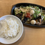 小池寿司食堂 - スタミナ鉄板炒め定食 （ご飯少なめ）　７８０円　(2022/08)