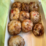 たこ焼まるちゃん - たこ焼き10個400円。