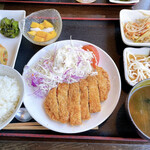 Kokusan Gyuu Tan Tabe Houdai To Takujou Mugen Remonsawa Meibutsuya - 豚ロースカツ定食900円