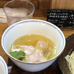 Ramen FeeL - 塩　　鶏だし。風味が素晴らしい
