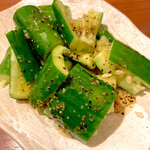 焼き鳥&鍋食べ放題 個室居酒屋 鳥助 池袋店 - たたき胡瓜　480円