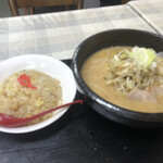 満足ヌードル ラーメンハウス - 