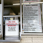 Diamond Head Market & Grill - 