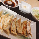 Kuimonoya Japon - 餃子定食　アップ