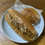 コウメベーカリー - 焼きそばパンとあんぱん、すみません売価不明です