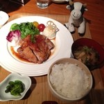 新和食カフェ 温 - 知床鶏の照り焼き御膳 ¥６００