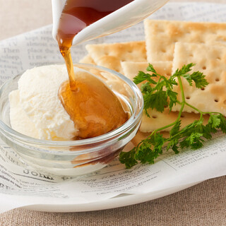 おつまみ390円（税込429円）～多数ご用意しています♪