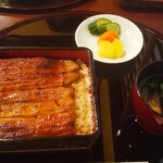 小川菊 - うな重  (ご飯多め)