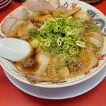 ラーメン魁力屋 - 醤油肉入りラーメン