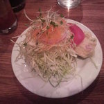 レストラン・サカキ - カツカレーのサラダ