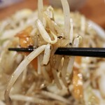 肉野菜炒め ベジ郎 - 野菜炒め定食・醤油・ヤサイマシ・中油・肉中盛（800円）＋ご飯大盛（50円）