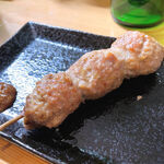 やきとり良太 - つくね（220円）