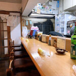 やきとり良太 - 店内の様子