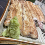 うなぎ 魚政 - こっちもめちゃくちゃ分厚い