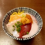 魚貝と中華そば ととやみち - 海鮮丼