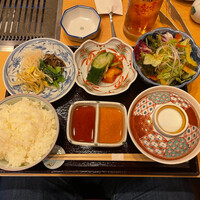 神戸焼肉 金虎 - 