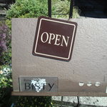 BISTY - 店の入り口