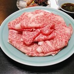 綺麗に盛り付けられた、お肉たち　（＾◇＾）