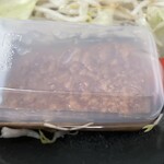 ラーメン もっけだの - 『冷凍汁なし』の特製ダレ湯煎